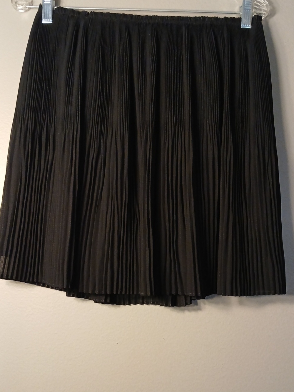 Black Pleated Women's Skirt NWT